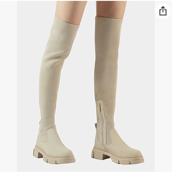 Fall boots - Picture 3 of 3